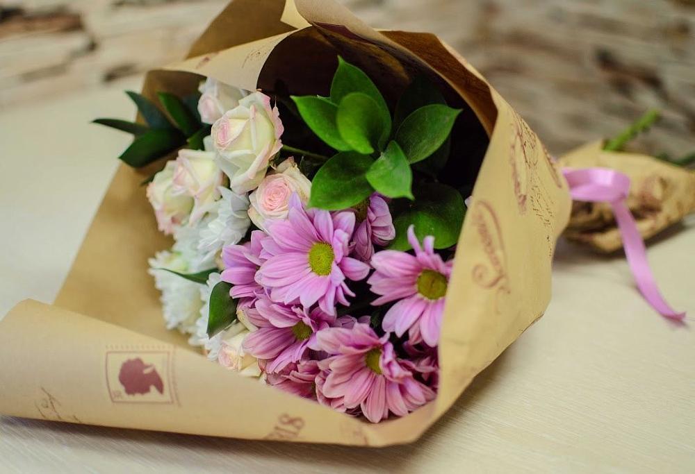 Букет цветов из: Розы и Хризантемы в Розовке