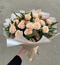 Букет Кремовые розы Латте в Розовке