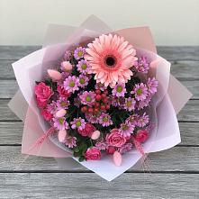 Букет цветов из:  Розы, Герберы и Хризантемы в Розовке