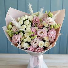 Букет цветов из:  Альстромерии и Розы в Розовке